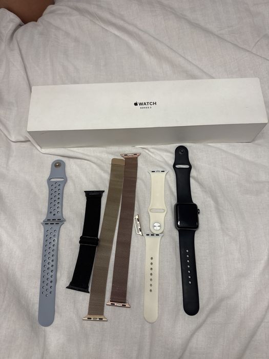 продам apple watch series 3
