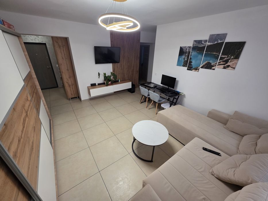 Apartament 3 camere bloc 2025