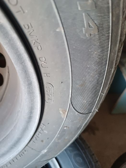 Продам диск с покрышкой диск 4*100кобальт