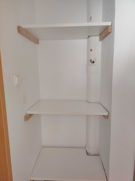 Ofer spre închiriere apartament cu 2 camere ultracentral in Reșița, 300 euro