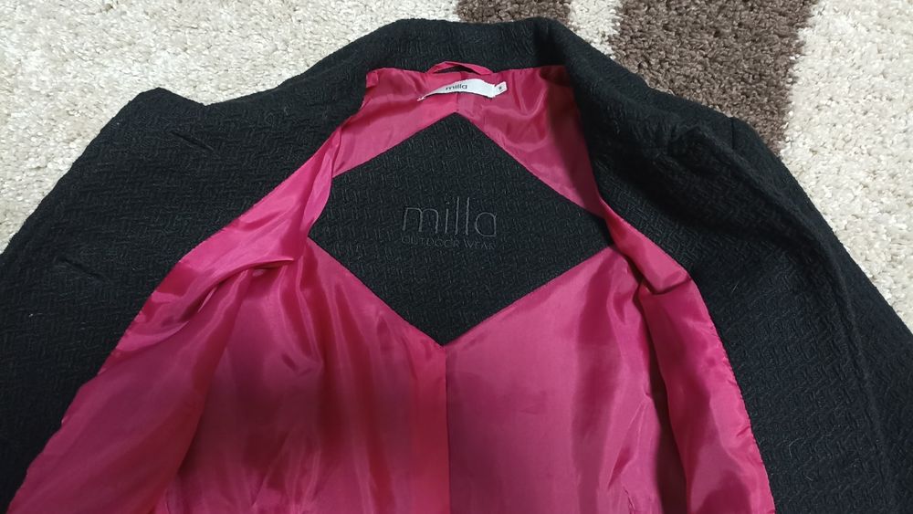 Черно палто на Milla