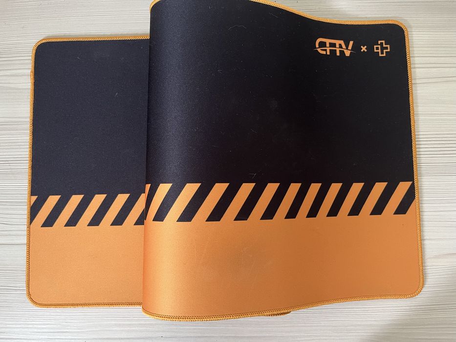 Deskmat mousepad cftv+qwerty
