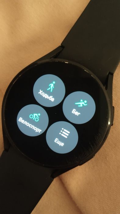 Смарт часы Galaxy watch4