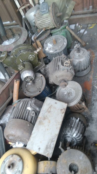 Электродвигатели редукторс