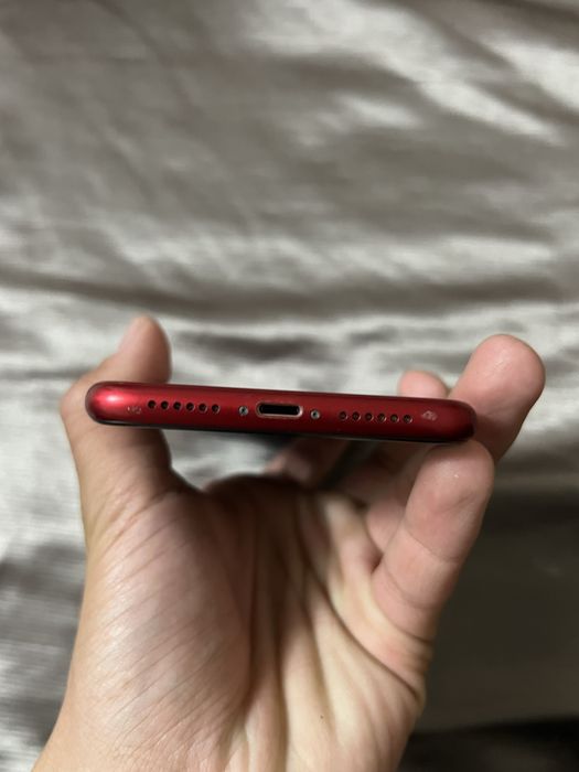 Продам Iphone XR 64gb