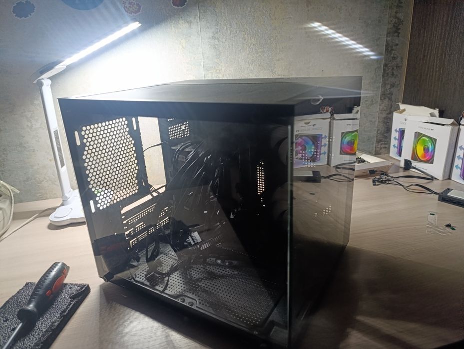 Корпус аквариум для компьютера