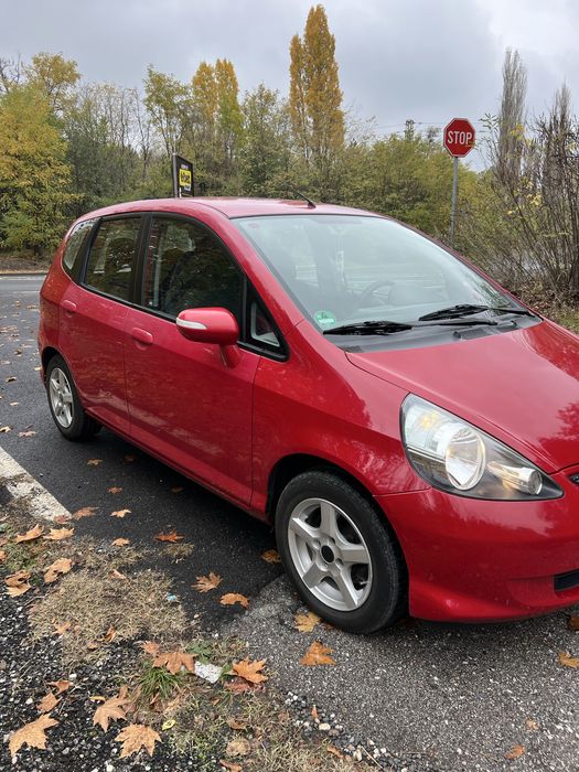Honda Jazz лек автомобил