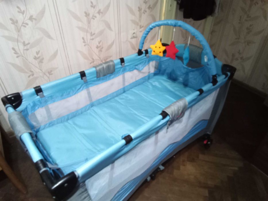 Детска сгъваема кошара на 2 нива