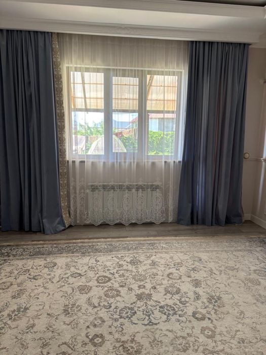 Продаются  шторы.