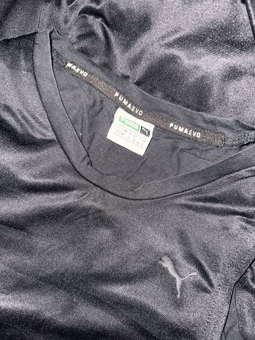 Дамски дрехи  – горнища, спортна рокля и тениска