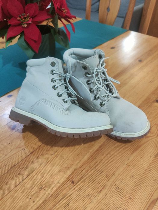 Vând bocanci Timberland femei