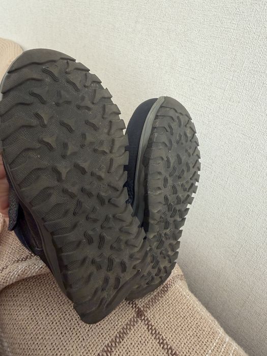 Продам детские осенние ботинки
