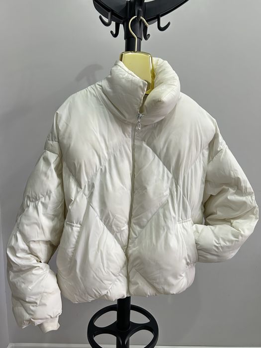 Куртки пуховики тренчи