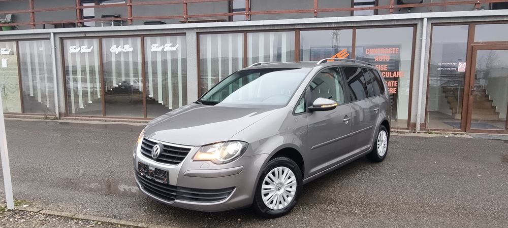 Volkswagen Touran 2010 Facelift 2.0 TDI Bmm un Ax Came model FREESTYLE