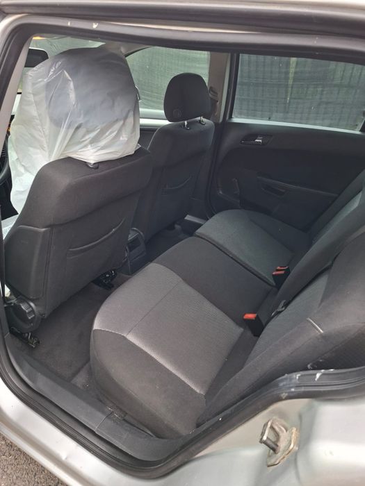 OPEL Astra 2011 — imagine 4