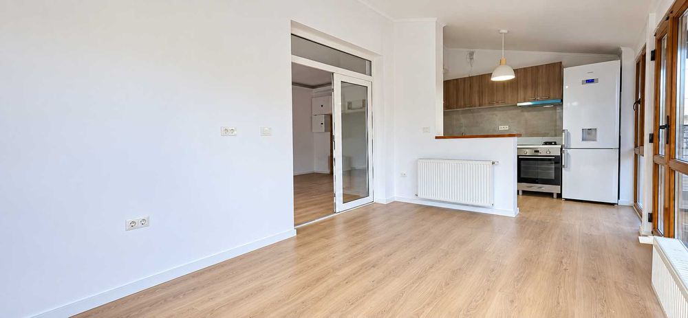 Casă individuală de închiriat – 5 camere, 2 băi cu geam, teren 630 mp – Dumbrăvița
