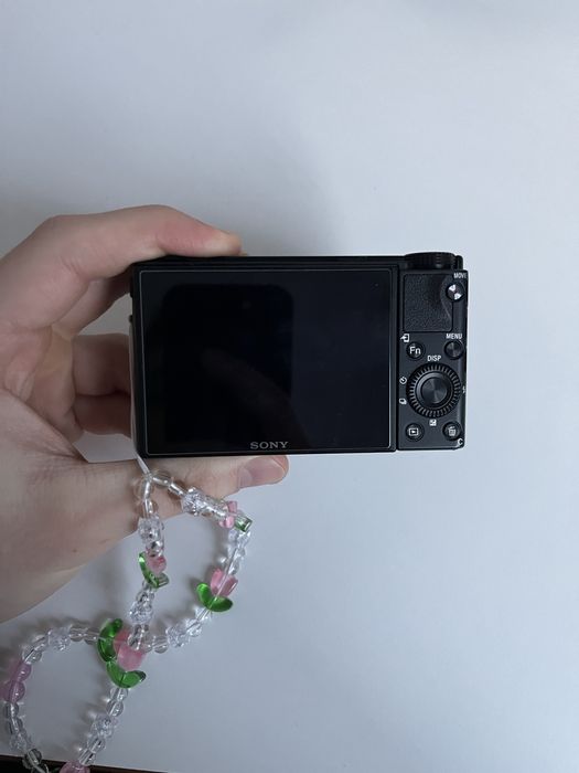 Дигитална камера Sony rx100 vii