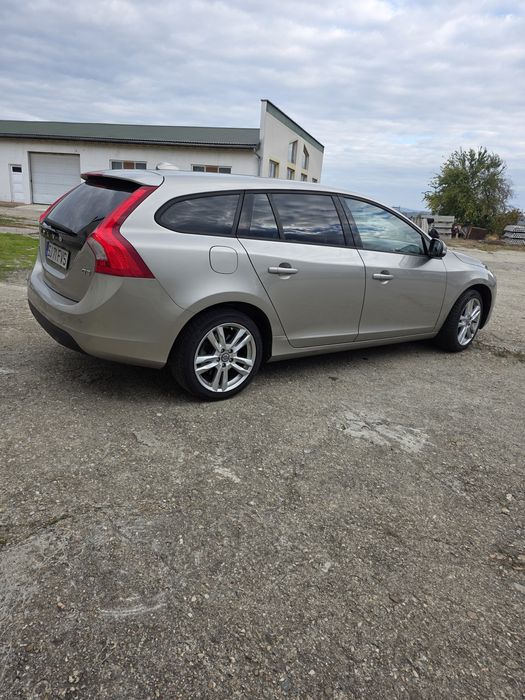 De vanzare Volvo V60