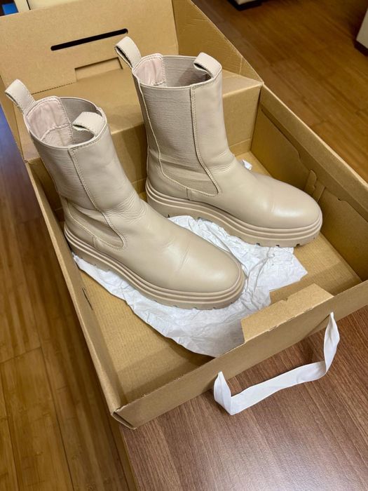 Ghete crem Zara marimea 36