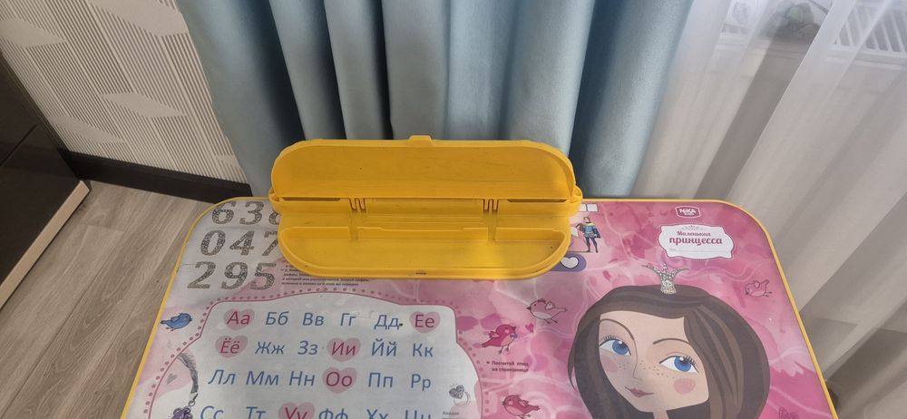 Парта детская со стулом Nika