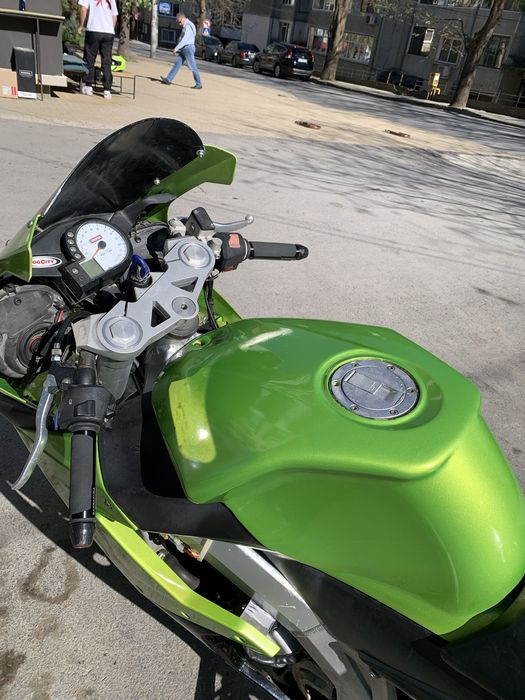 Derbi gpr 125 2t 2008 A1