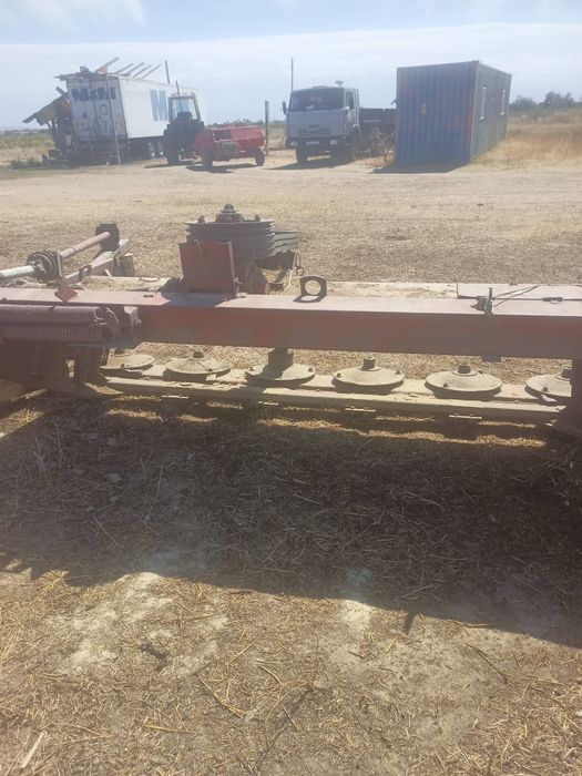 Всё рабочее всё в отличном состоянии находимся в степи в куртах