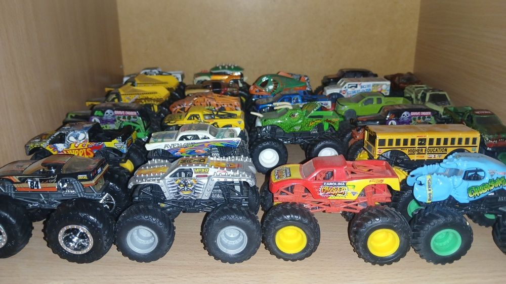 Колекция Monster Jam