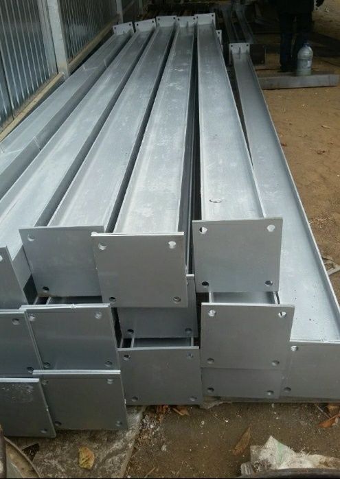 Vand hala metalică este  lucrata din europrofile IPE  are 29×11×4