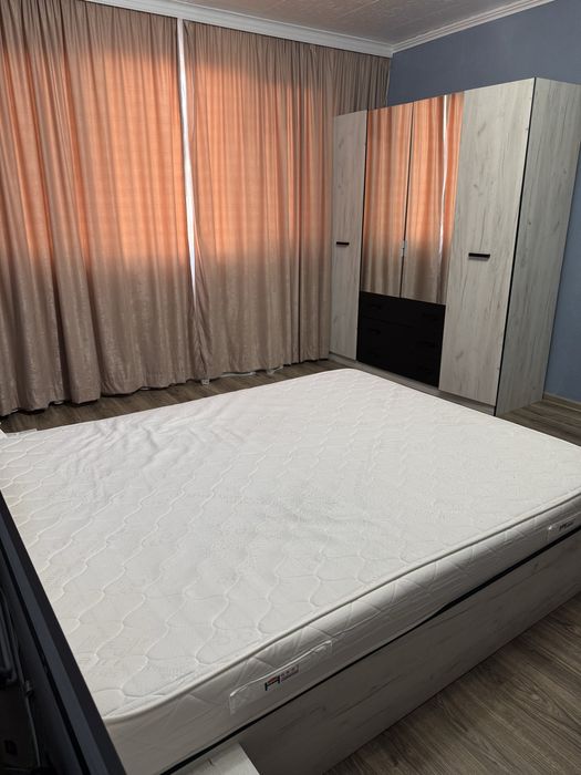 Спалня с гардероб и скрин