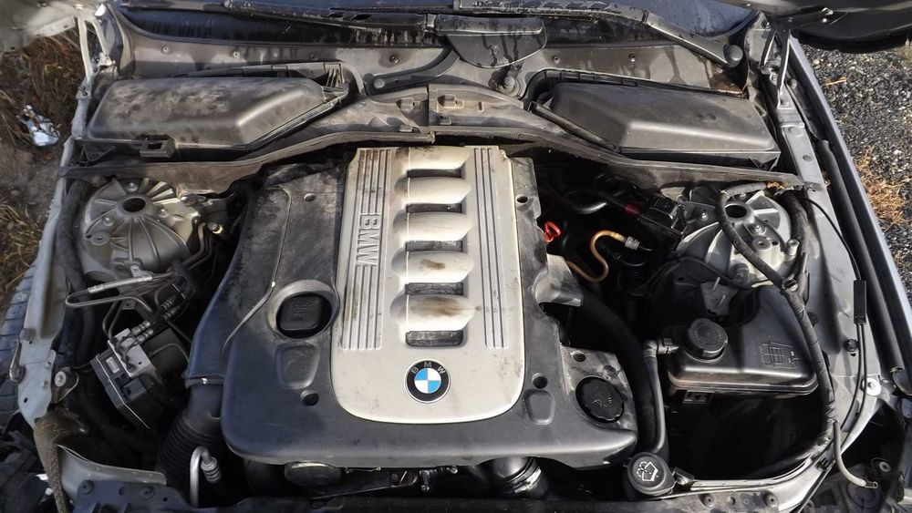 BMW 525 D 177 CP  E60 Automatic avariat lovit  2005