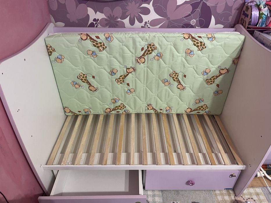 Бебешко легло-люлка и скрин, Lorelli бяло/лилаво