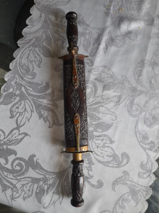 Сувенир нож и вилица, шишета,чаши,мерки