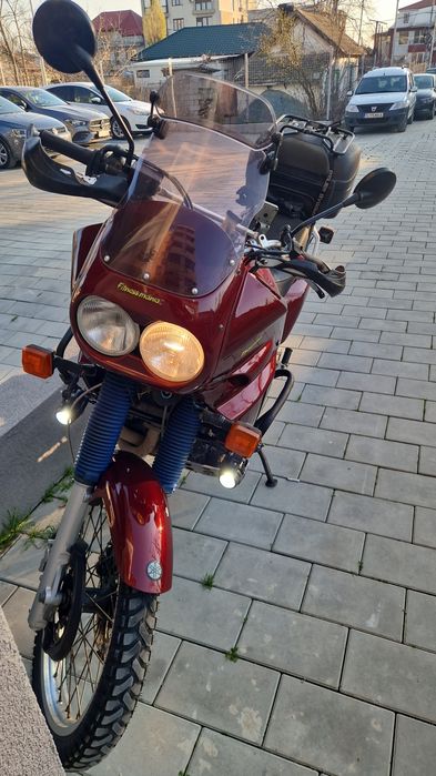 Yamaha xtz 750,pregătită de drum, nu necesită investitii.