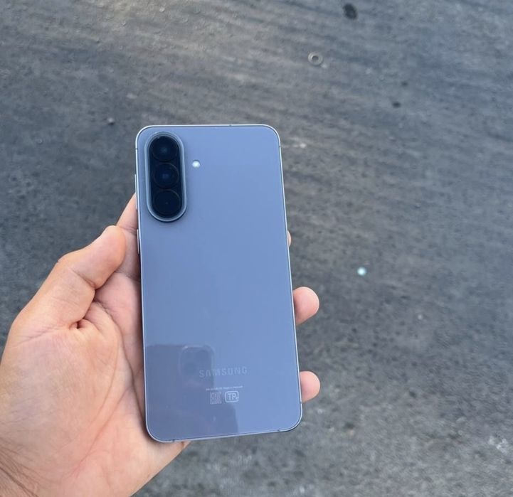 Samsung А 57 продам/обменяю на айфон