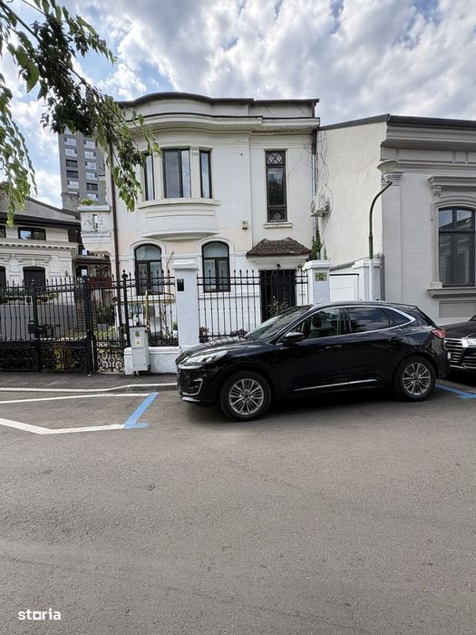 Apartament în vila Piața Unirii-Universitate