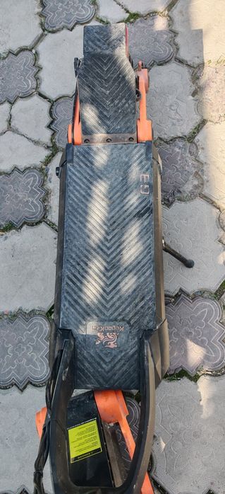 Электросамокат Kugo G 3