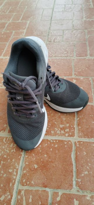 Adidasi nike marimea 36,5