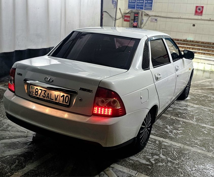 Продам 2ую приору 2014,1 хоз