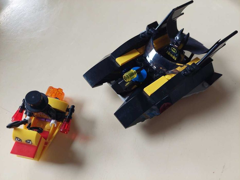 LEGO Super Heroes 76158  Batman Batboat The Penguin Pursuit!