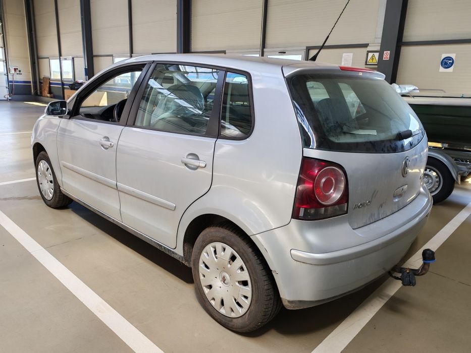 Vând vw polo 1.4 fsi 2005lanț sărit de la punct culbuctori terminați chiulasă distribuție caroserie  foarte bună