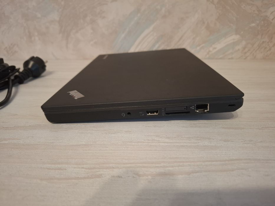 Лаптоп Lenovo Thinkpad x240 i5-4300U, 8GB DDR3, 480GB Kingston SSD, 4G LTE