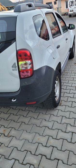De vânzare dacia duster 1.6 benzina an 2014  4x4    170 000 km