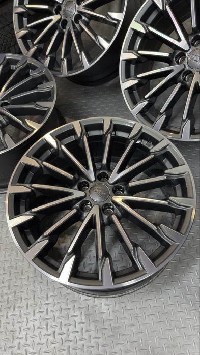 Оригинални 5х112 19” Audi S5 F5