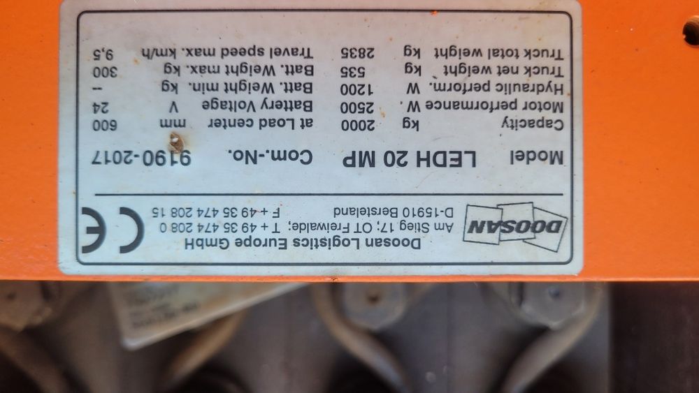 transpalet electric 2 tone doosan 20 mp  liza ridicare hidraulica marfa paleti