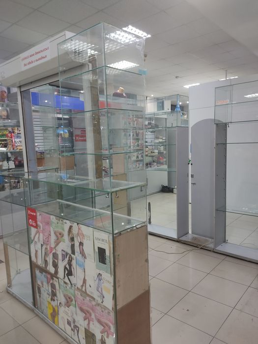 Отдам витрины бесплатно