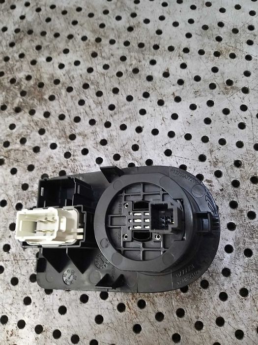 Buton actionare diferential nissan qashqai j10 96912jd60a