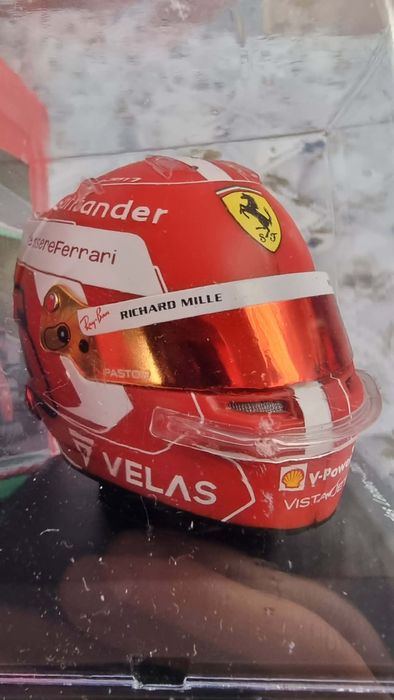 Charles Leclerc helmet 2022 season 1:5 spark