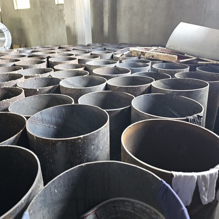 Тунка рулон ичидан чикадиган темир турбалар сотилади катта микдорда