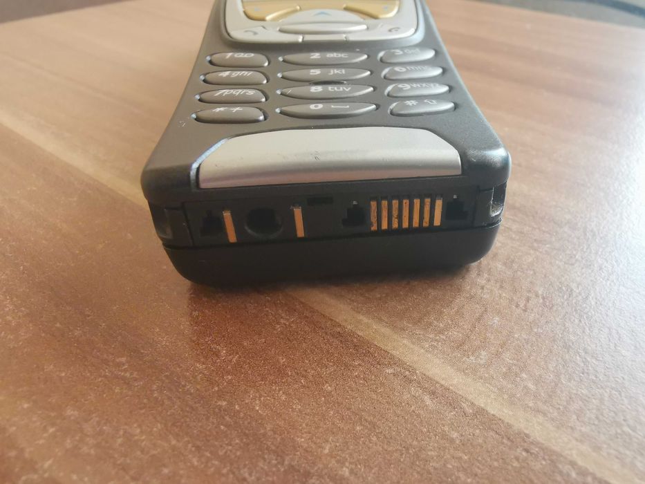 Nokia 6310i в уникално състояние!