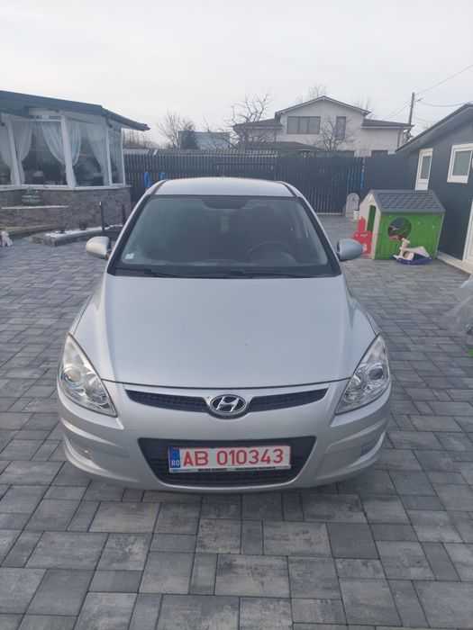 Vând Hyundai i 30